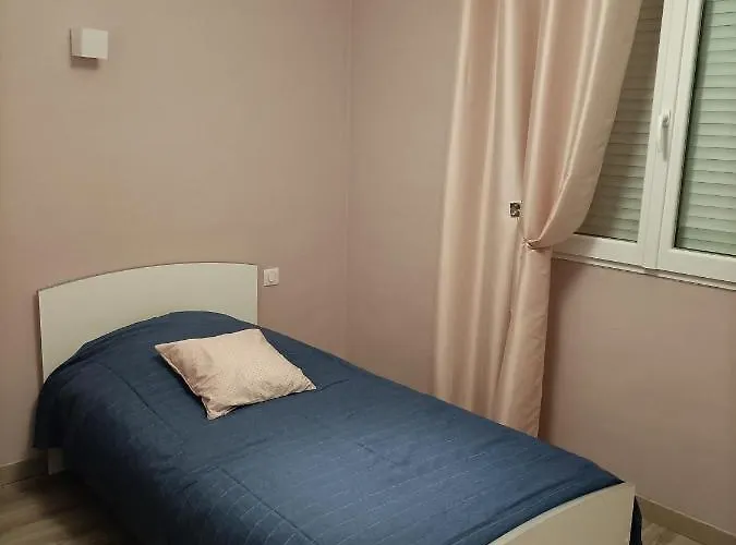 Hébergement de vacances Le Du Coche Avec Vue Sur La Marne Damery (Marne)