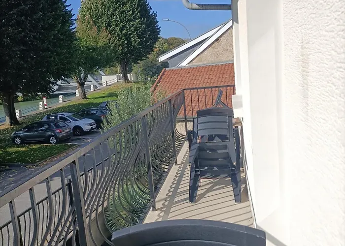 Hébergement de vacances Le Du Coche Avec Vue Sur La Marne Damery (Marne)