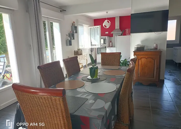 Le Du Coche Avec Vue Sur La Marne * Damery (Marne)